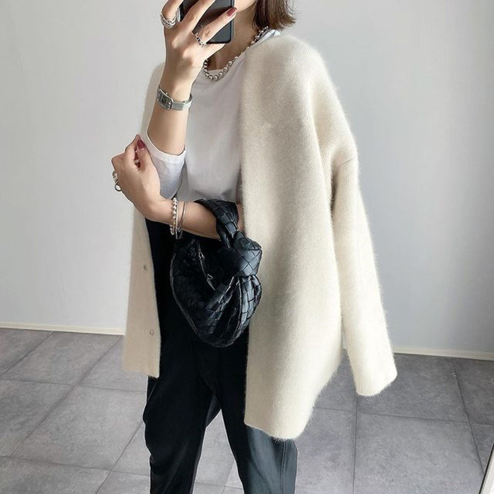 Flauschige Mohair-Strickjacke für Damen mit offenem Vorderteil | Weiche kuschelige Khaki-Strickjacke mit Knöpfen für jeden Tag | Elegant-lässige Strickmode für Herbst und Winter