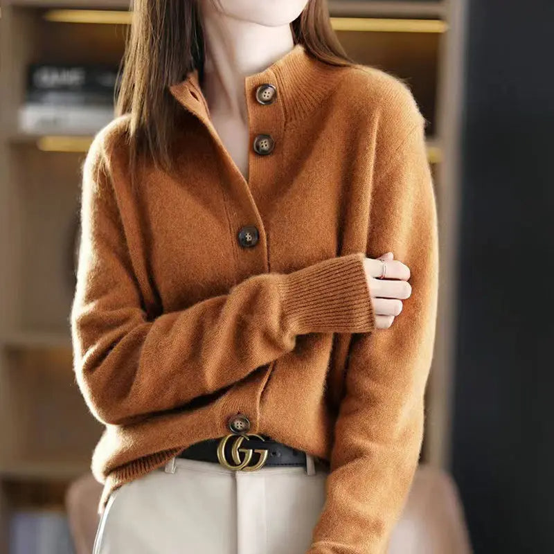 Strik Cardigan Dame – Creme Knapcardigan med Løs Pasform