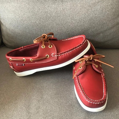 Herren-Zweifarbige Bootsschuhe aus Leder | Klassische marineblaue und beigebraune lässig-elegante Alltagsslipper | Lässig-elegante Sommerschuhe für Urlaub und Alltag