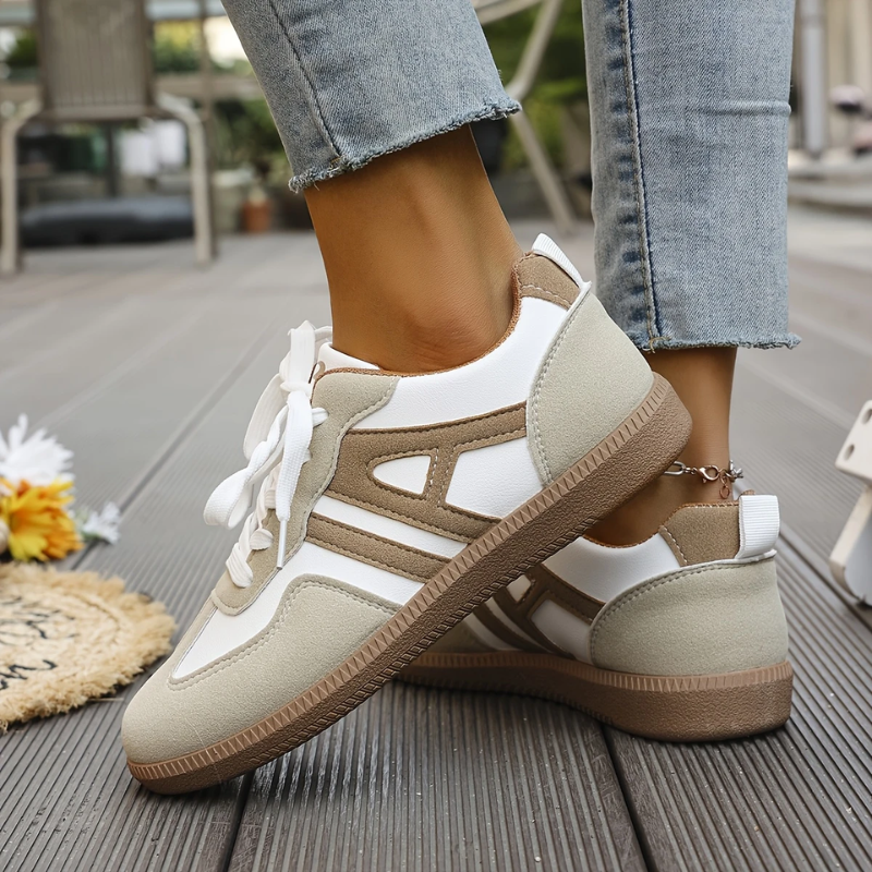 Women's Retro Lace-Up Samba Sneakers | Classic Two-Tone Casual Everyday Streetwear Trainers | Everyday Casual Streetwear Shoes