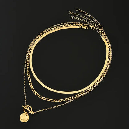 Damen-Set aus mehreren goldfarbenen Halsketten | 3-teiliges Set mit Fischgrätkette, Perlen- und Münzanhänger | Lässiger Alltagsschmuck zum Ausgehen