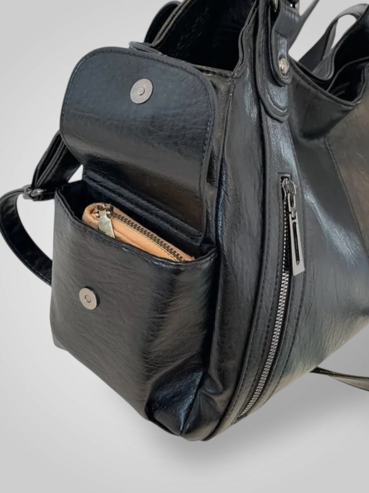 Damen-Schultertasche aus Leder mit mehreren Fächern | Hellbraune lässige elegante Alltagshandtasche mit Reißverschluss | Tasche für Smart Casual, Alltag und Ausgehen