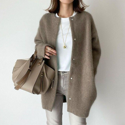 Flauschige Mohair-Strickjacke für Damen mit offenem Vorderteil | Weiche kuschelige Khaki-Strickjacke mit Knöpfen für jeden Tag | Elegant-lässige Strickmode für Herbst und Winter