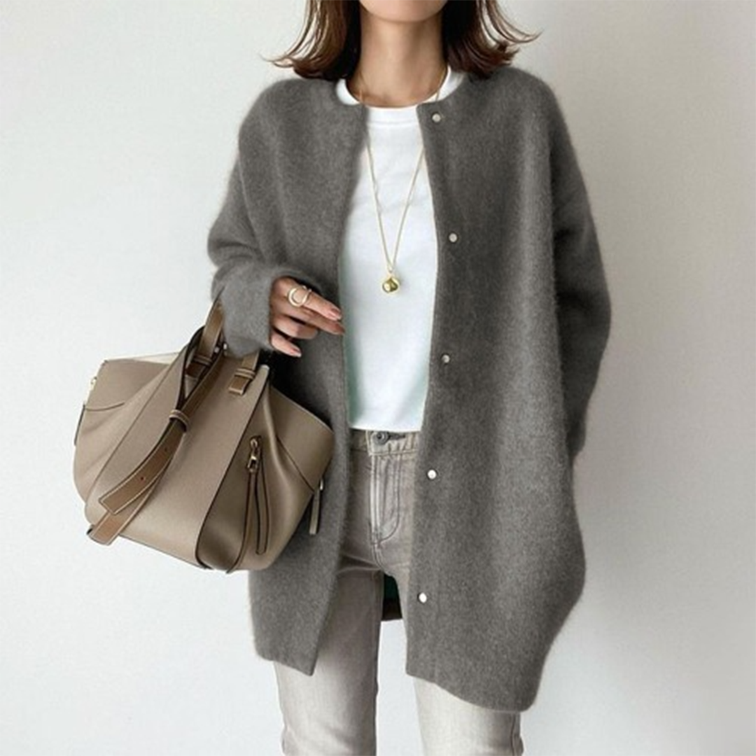 Flauschige Mohair-Strickjacke für Damen mit offenem Vorderteil | Weiche kuschelige Khaki-Strickjacke mit Knöpfen für jeden Tag | Elegant-lässige Strickmode für Herbst und Winter
