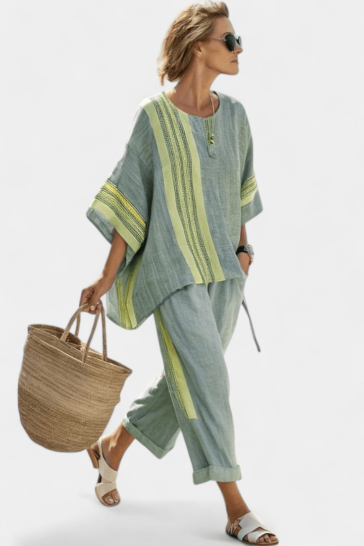 Women's Two-Piece Summer Set – Oversized Top & Tapered Pants
