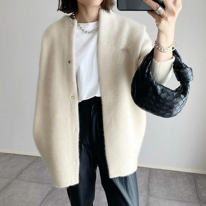 Flauschige Mohair-Strickjacke für Damen mit offenem Vorderteil | Weiche kuschelige Khaki-Strickjacke mit Knöpfen für jeden Tag | Elegant-lässige Strickmode für Herbst und Winter