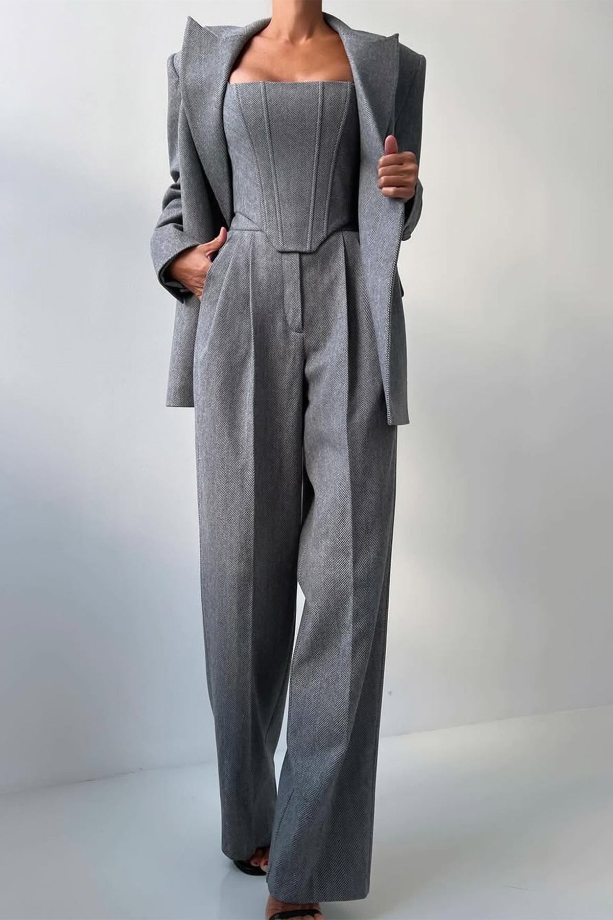 Damenanzug aus drei Teilen mit zweireihigem Blazer | Maßgeschneidertes Set aus Blazer, Weste und Hose für besondere Anlässe | Elegantes formelles Business-Casual-Outfit fürs Büro