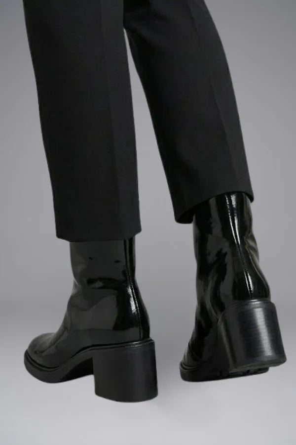 Women's Patent Leather Zip-Up Ankle Boots | Sleek Black Classic Smart Casual Everyday Boots | Smart Casual Going Out Autumn Winter Boots