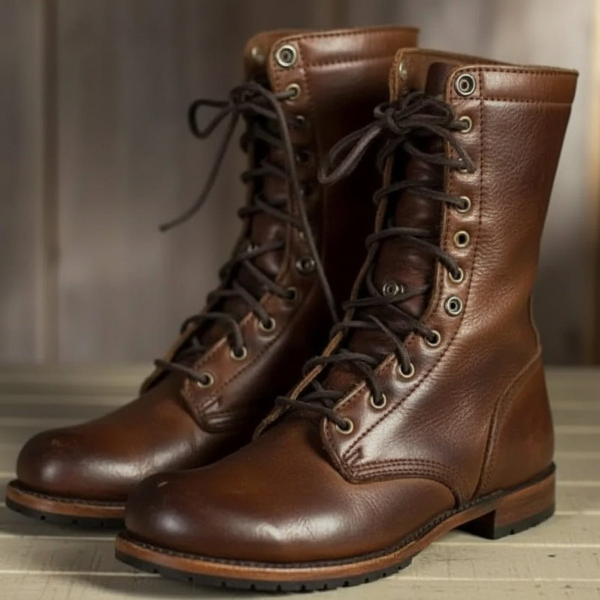 Damen-Militärstiefel aus Leder mit Schnürsenkeln und mittelhohem Schaft | Klassische braune lässig-elegante Alltagstiefel | Lässig-elegante Alltagstiefel für Herbst und Winter